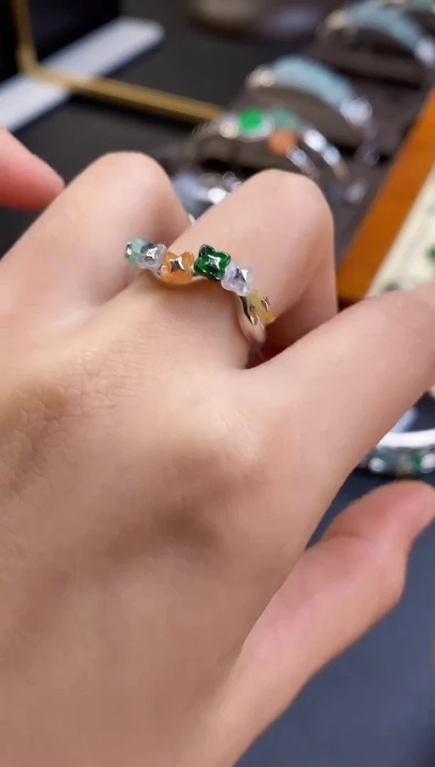 颈饰银S925镶嵌翡翠17842