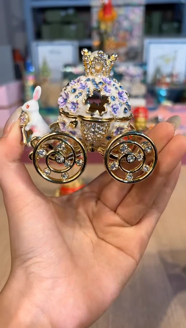 【闪购商品】杯262紫色兔子马车
