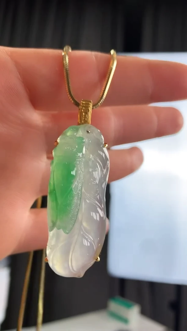 【闪购商品】翡翠吊坠(不含链)18K金镶嵌吊坠