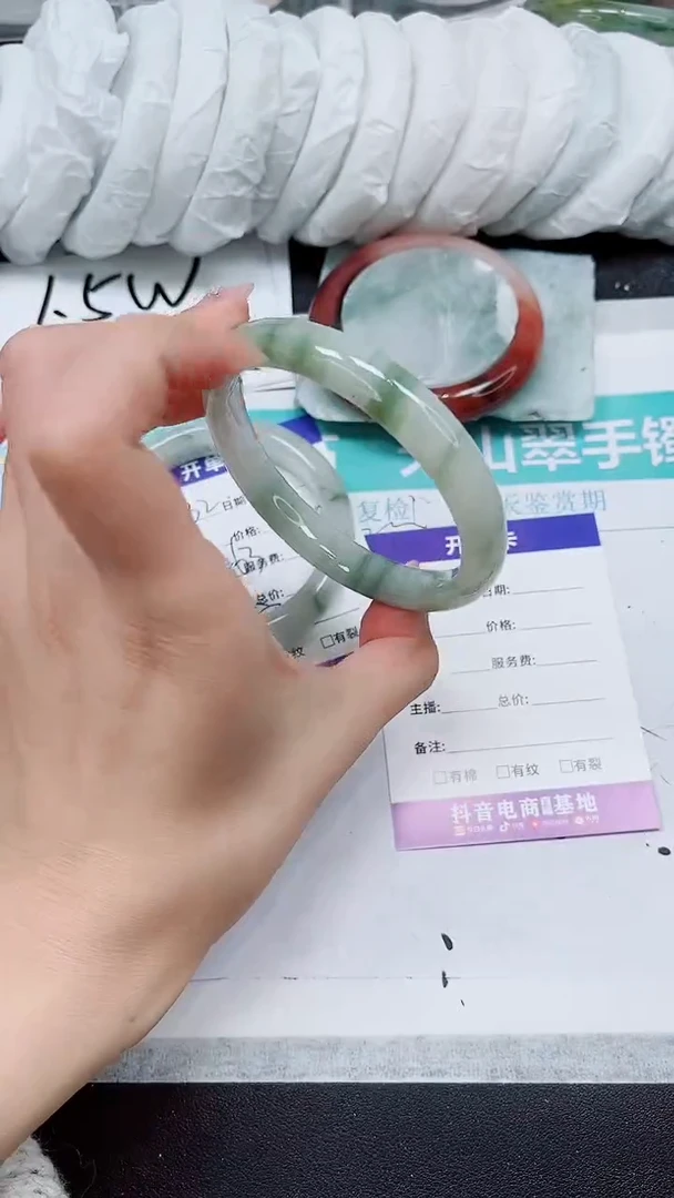 【闪购商品】石英质玉手镯未镶嵌A133-63/64/65