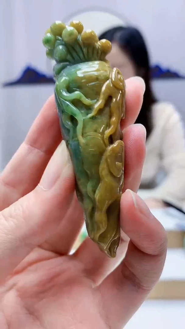 未镶嵌定制翡翠4852zm-毛货挂件人参37