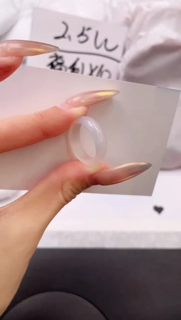 【闪购商品】石英质玉手镯未镶嵌素圈戒指白