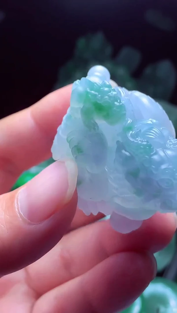 未镶嵌定制翡翠以*?翡翠毛货定制