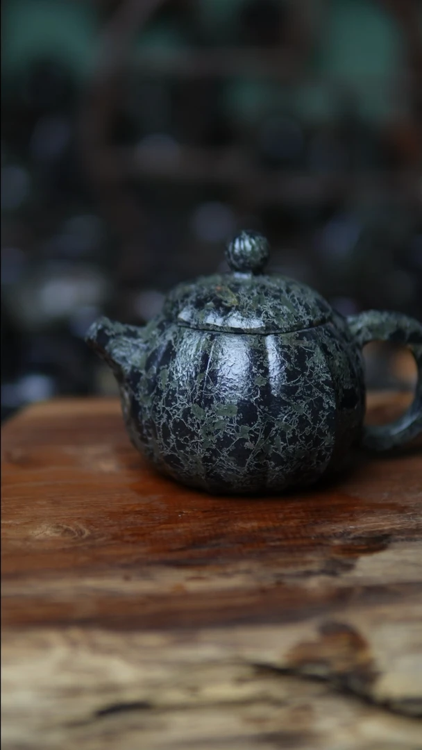 【闪购商品】梅花玉青藤西施壶一把