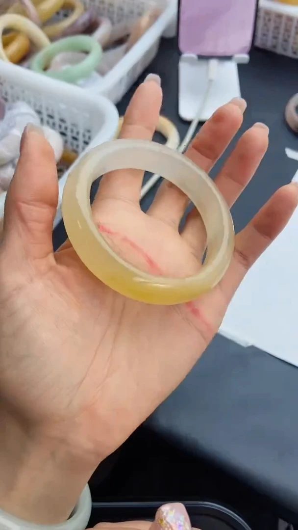 未镶嵌手镯石英质玉A94+57.1