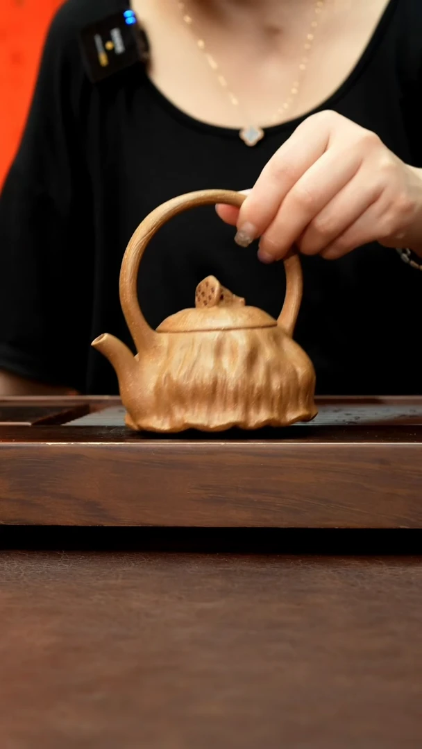 茶壶紫砂全手老段泥莲蓬提梁230cc左右
