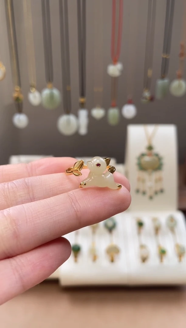 颈饰银S925镶嵌和田玉和田玉戒指