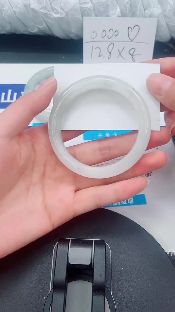 未镶嵌手镯石英质玉85-55/56