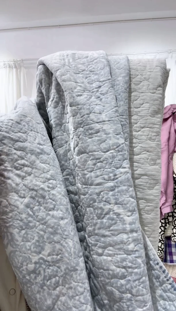 棉250*260纯棉床盖22号折印微瑕