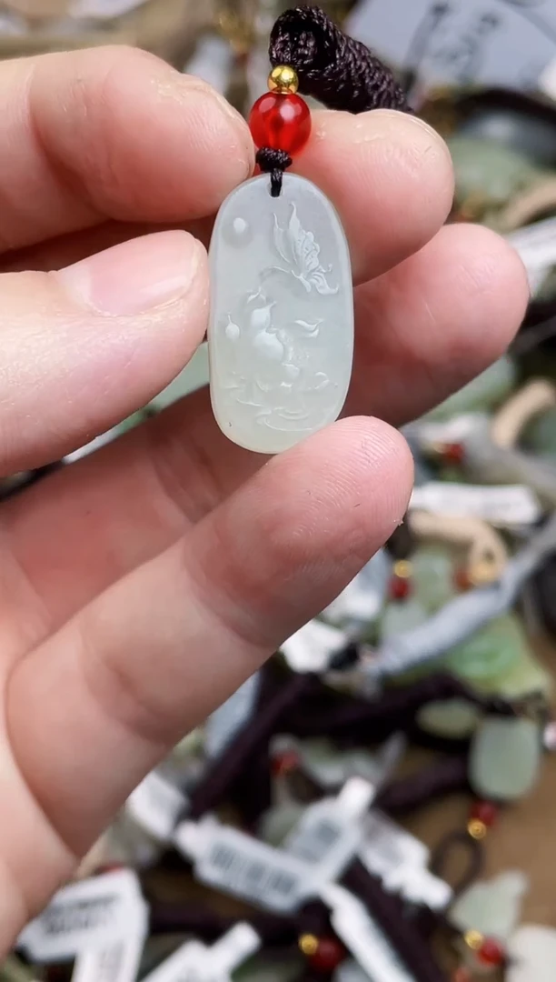 颈饰未镶嵌和田玉1