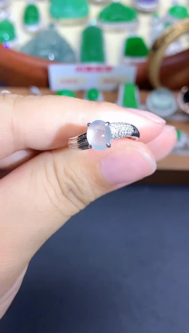 18K金镶嵌戒指翡翠411-中国好珍宝