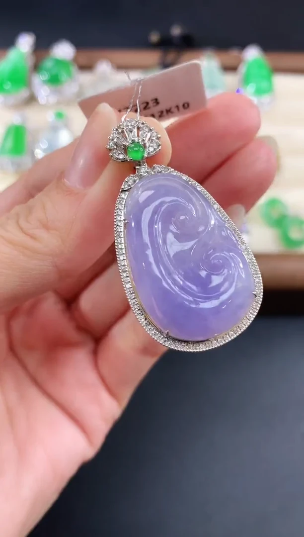 吊坠(不含链)18K金镶嵌翡翠227|9800