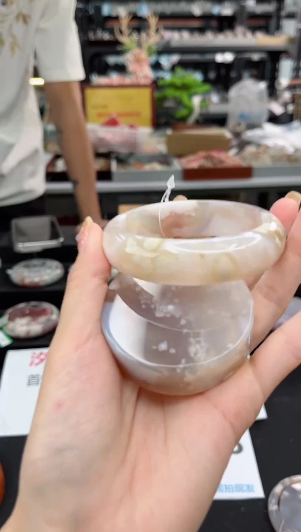 【闪购商品】石英质玉手镯未镶嵌60圈口（赠品镯心）3571381