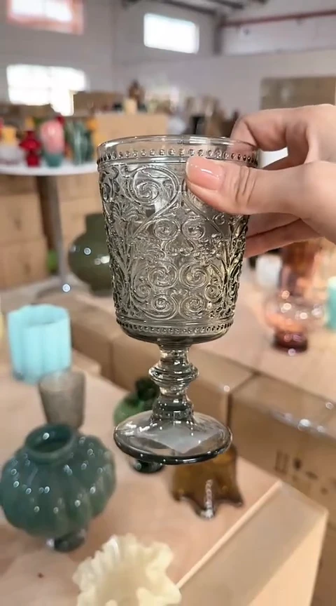 【闪购商品】玻璃灰色高脚杯2个