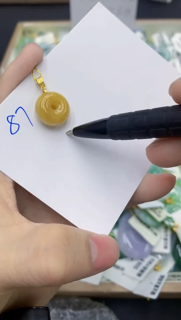 翡翠未镶嵌颈饰1111111