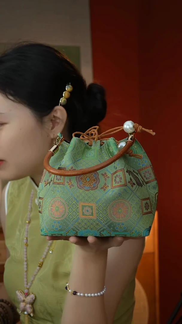 刺绣纯手工非遗国风饰品