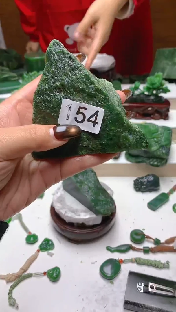 未镶嵌和田玉摆件1