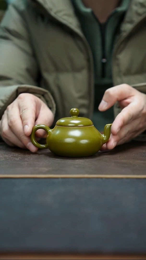 杯茶叶末釉君德壶