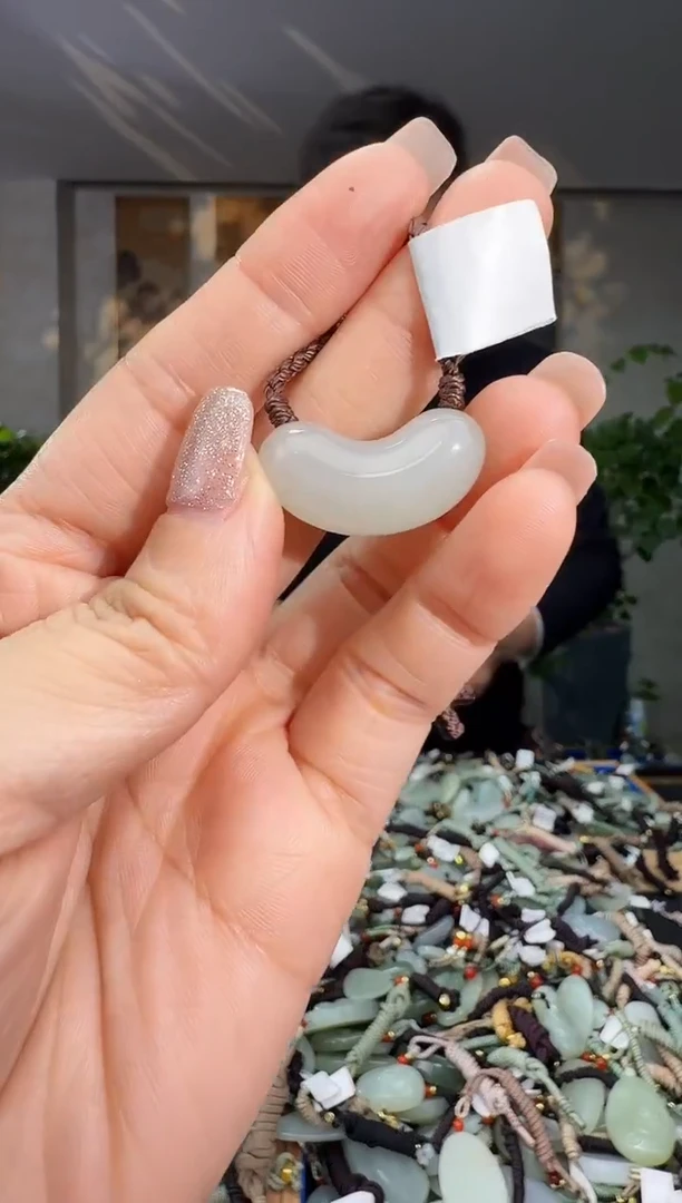 未镶嵌和田玉挂件拍一发一