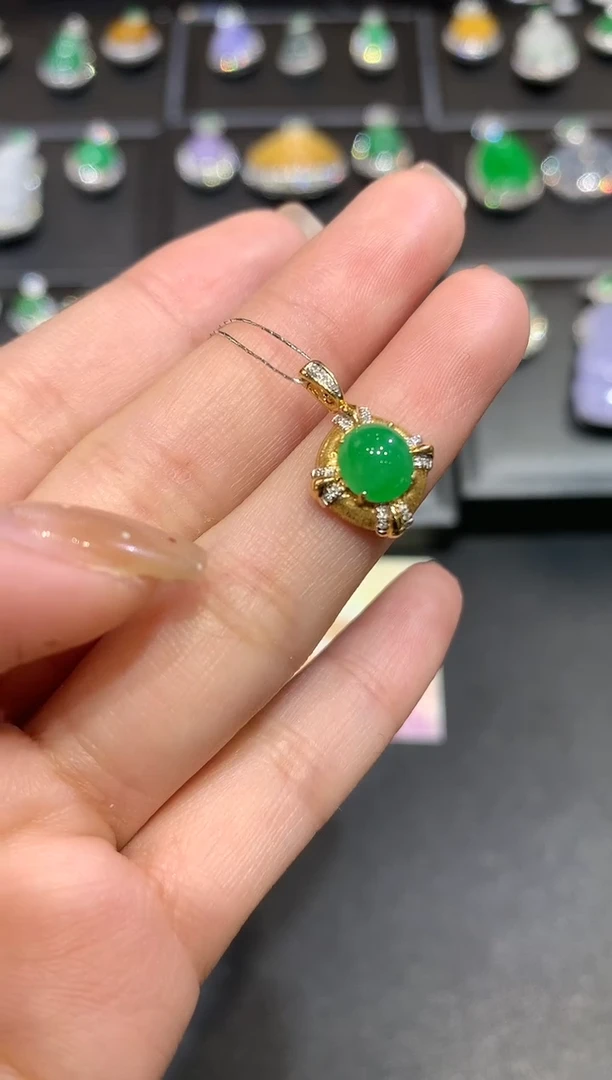 【闪购商品】翡翠吊坠(不含链)18K金镶嵌吊坠多样性发其一A412|