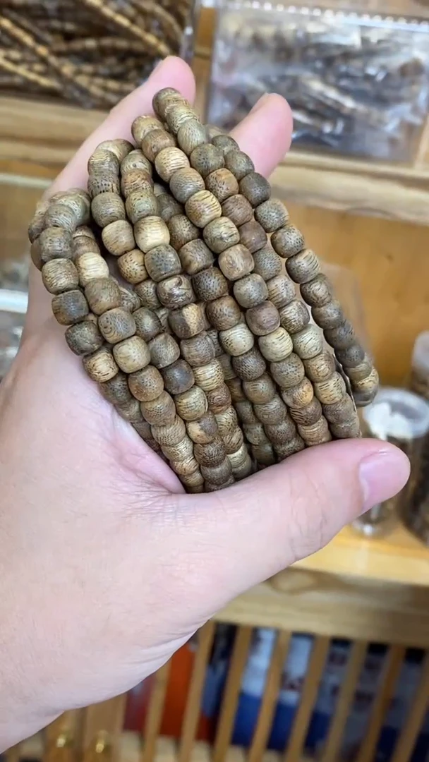 沉香手串文莱老型长串虫漏0.7多样性发其一