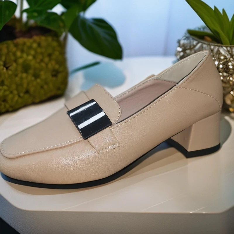 1576 女时尚乐福鞋百搭清爽气质鞋粗跟轻便女潮鞋