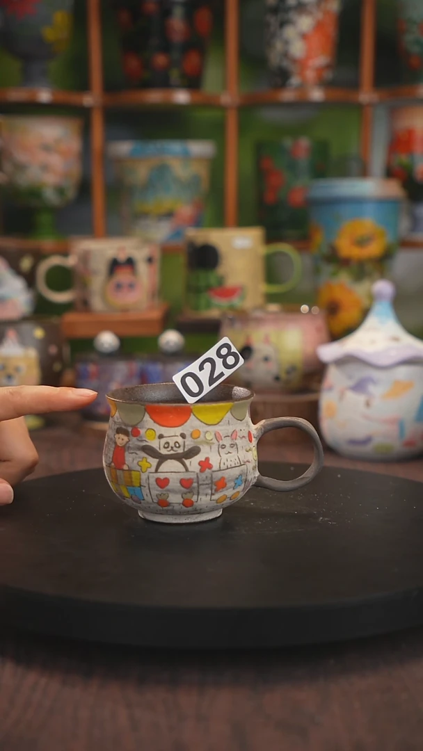 景德镇釉下彩手绘脏脏杯028