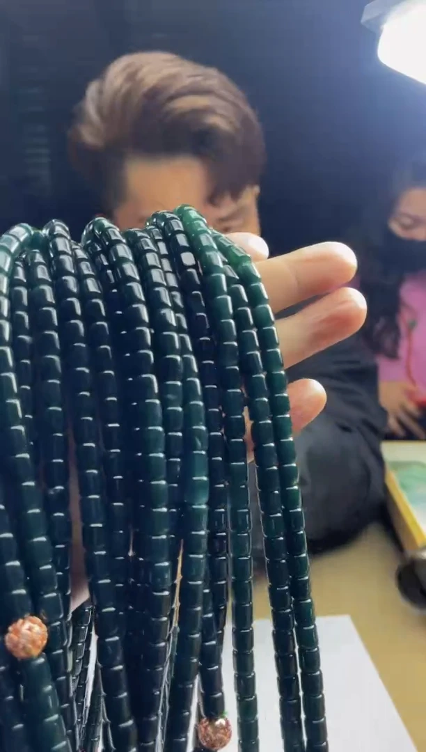 【闪购商品】定制翡翠未镶嵌多样性发货发一件2033