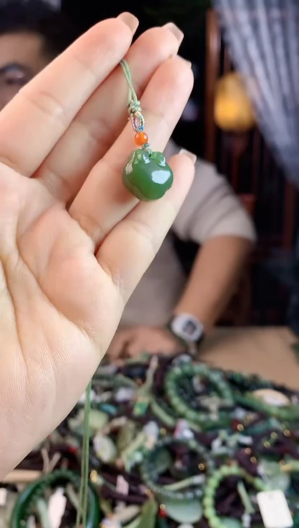 【闪购商品】和田玉挂件未镶嵌多样性发货拍一发一