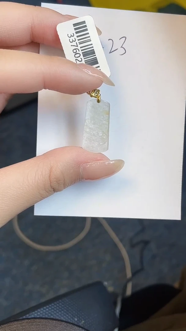 【闪购商品】翡翠颈饰18K金镶嵌00000000