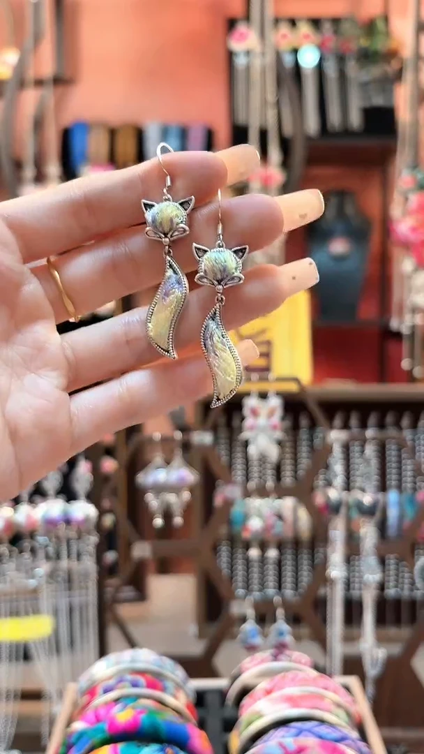 织绣云织谣民族风精美饰品 71