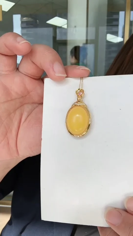 【闪购商品】蜜蜡颈饰银S925镶嵌吊坠