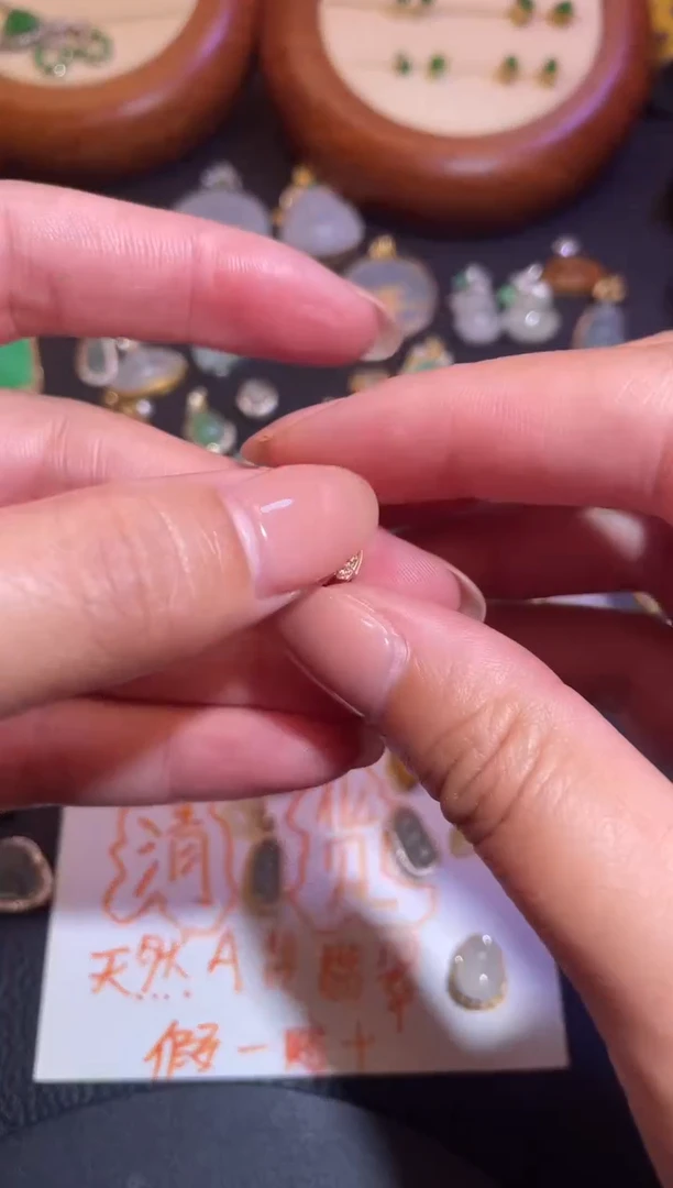 颈饰银S925镶嵌翡翠a货翡翠