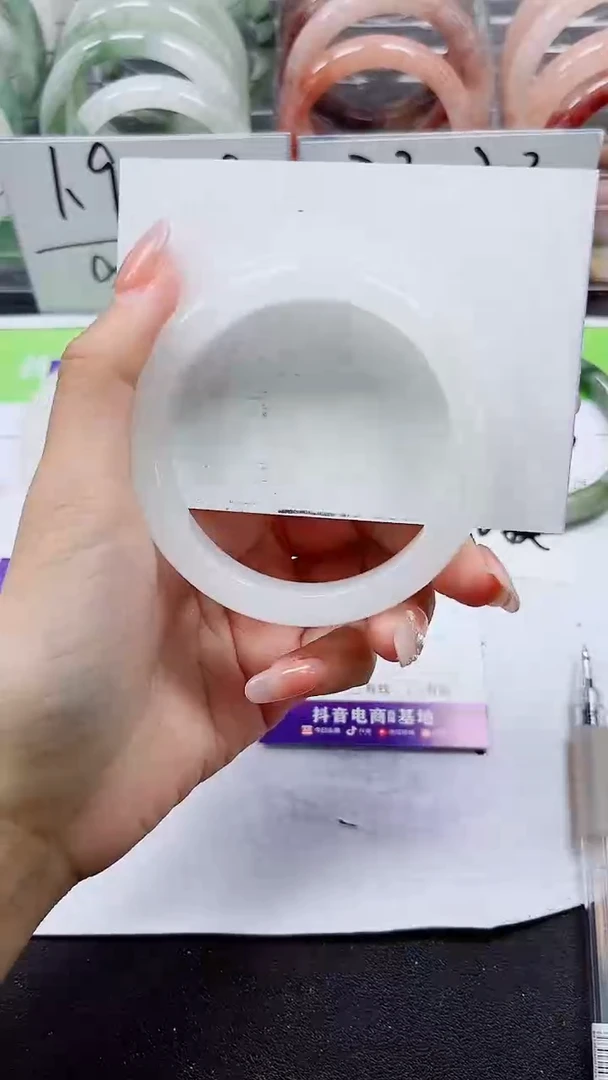 【闪购商品】石英质玉手镯未镶嵌A168-56/57