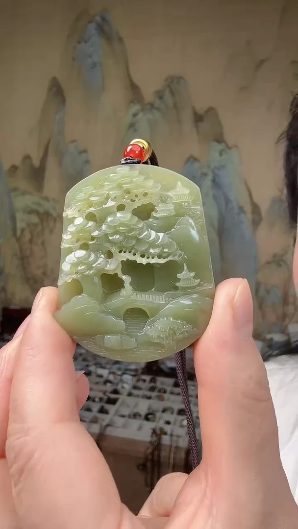 颈饰未镶嵌和田玉.