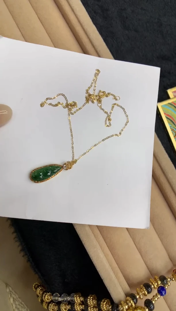 翡翠18K金镶嵌颈饰福豆套链18K金链