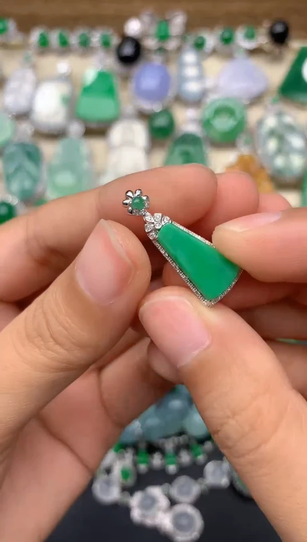 【闪购商品】翡翠颈饰18K金镶嵌61-中国好珍宝