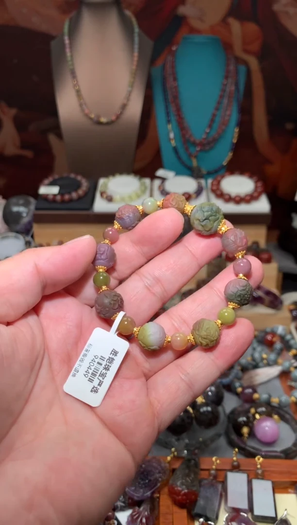 未镶嵌玛瑙手饰盐源，多样性