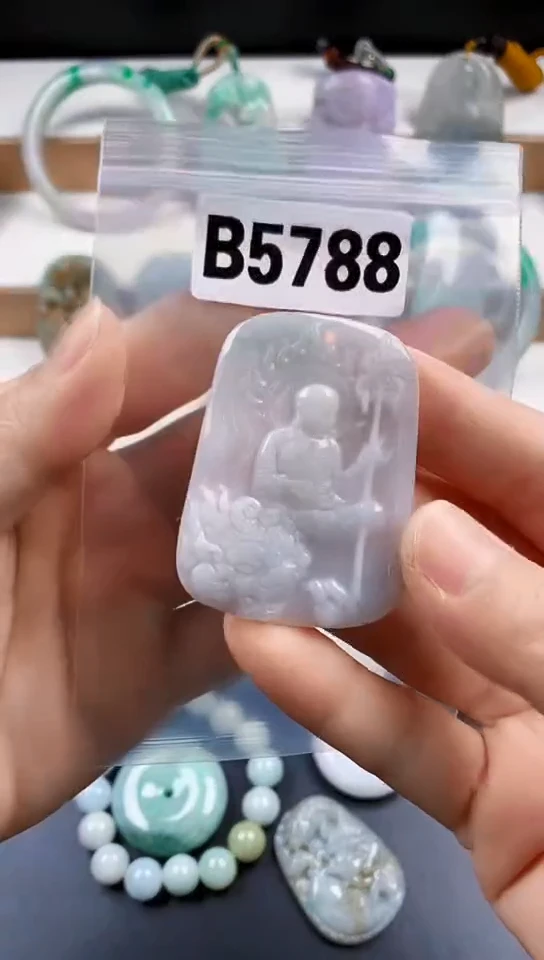 颈饰未镶嵌翡翠天然翡翠吊坠挂件