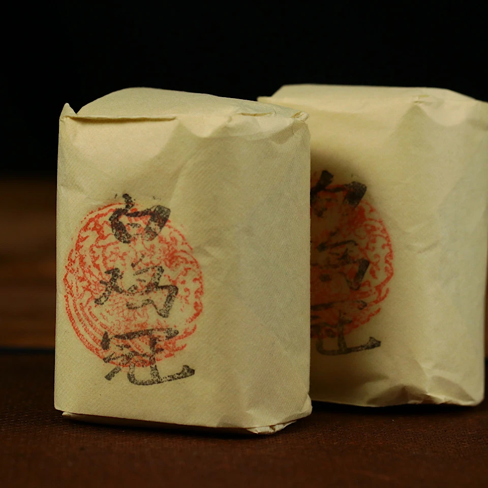 lot21950 16 中茶公司出口金记茶行 特级名枞白鸡冠 九十年代50克