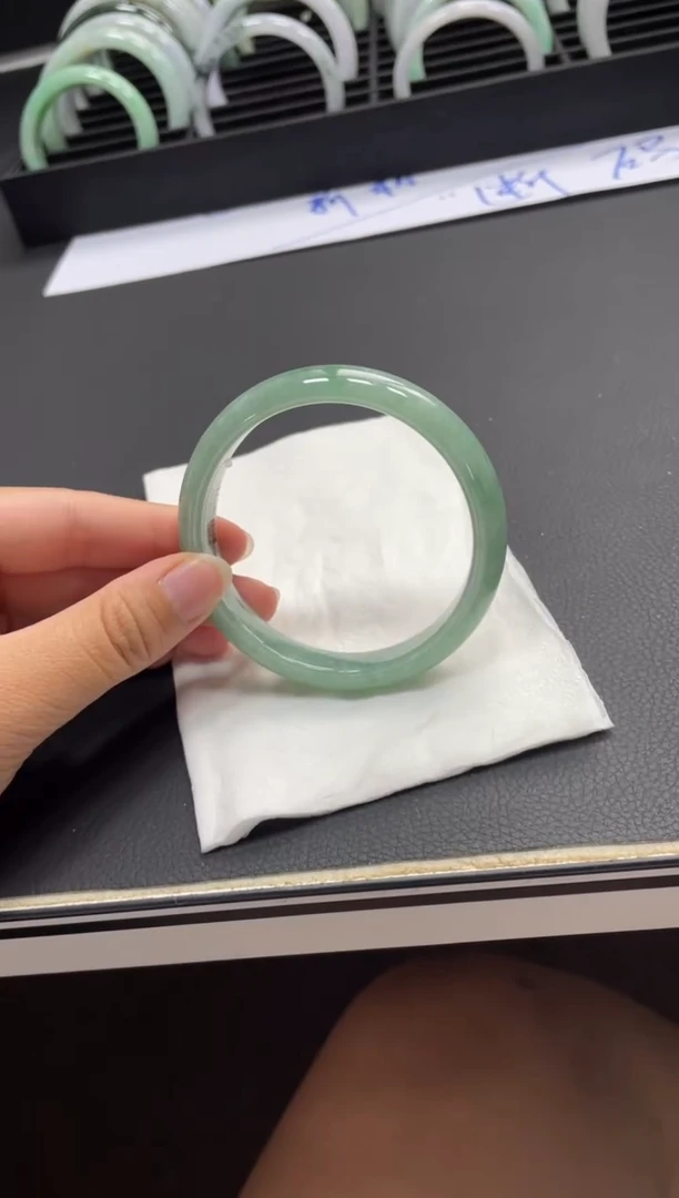 未镶嵌手镯翡翠天然缅甸A货翡翠手镯57-58圈口