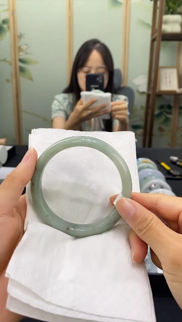翡翠手镯未镶嵌00005676