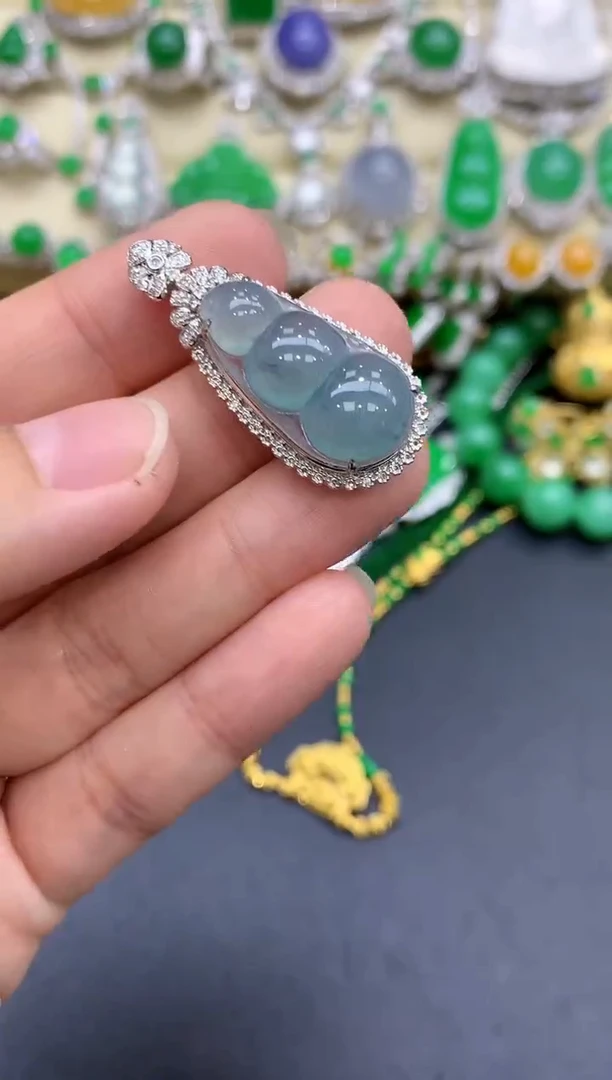 颈饰18K金镶嵌翡翠251-中国好珍宝