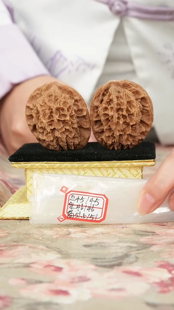 把件文玩核桃大刺官帽