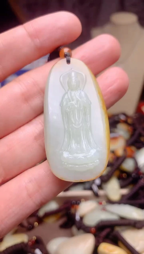 和田玉未镶嵌颈饰1