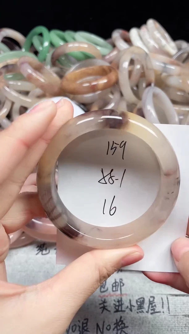 未镶嵌手镯石英质玉159