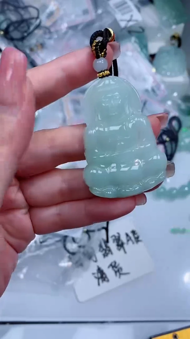 翡翠未镶嵌颈饰吊坠
