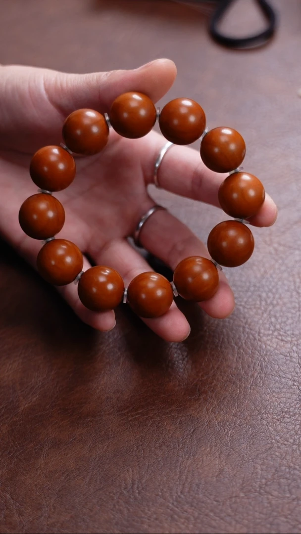 手串橄榄核高****5苏工橄榄核