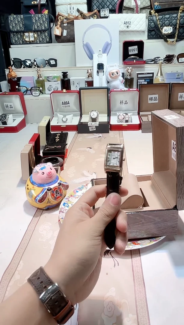 瓷片瓷器 库房到期 全部地板价@@1