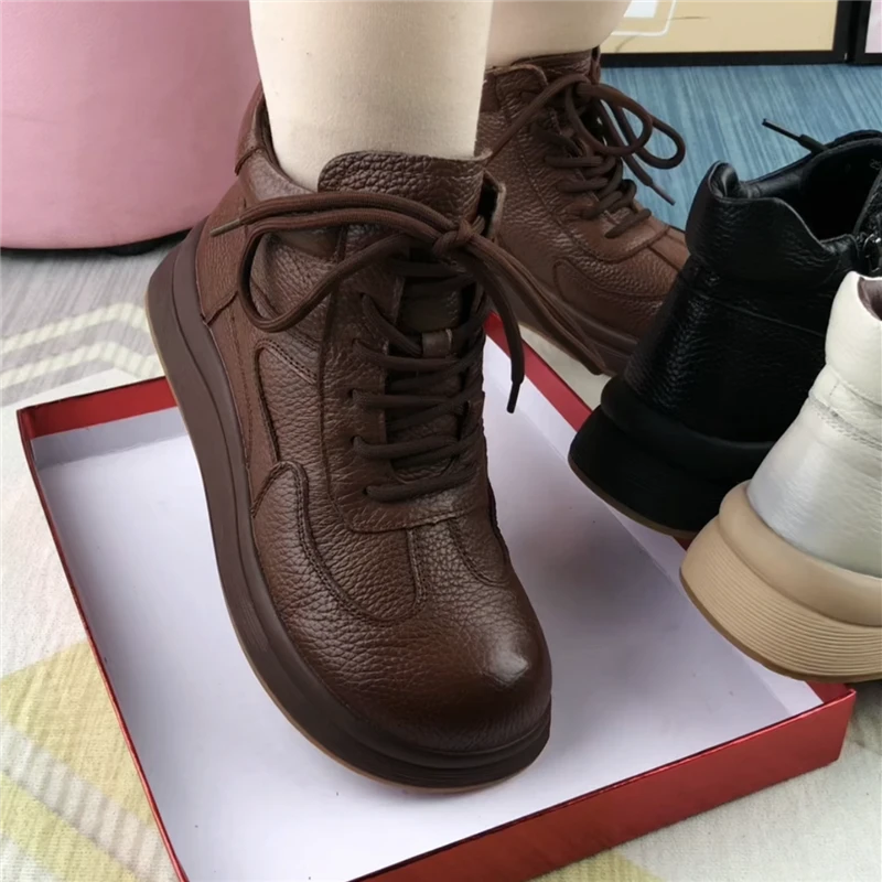 短靴女真皮圆头靴子女休闲棉鞋女冬加绒轻便高帮鞋女软底马丁靴女